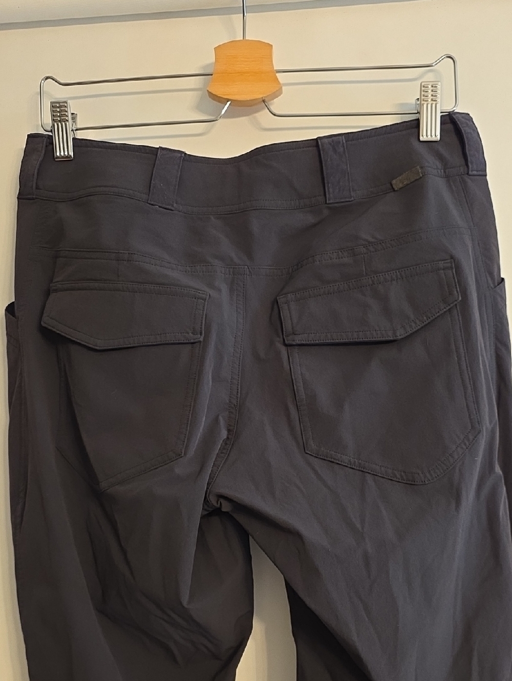 Women's Black REI Outdoor Stretch Pants - Picture 10 of 10